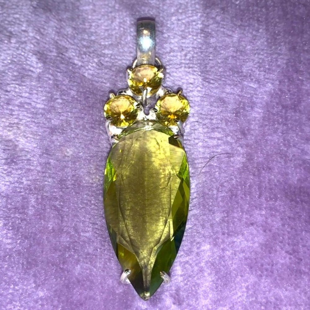 🧙🏼‍♀️Estate Sale!🧙🏼‍♀️ Large Peridot & Citrine Sterling Silver Pendant Charm